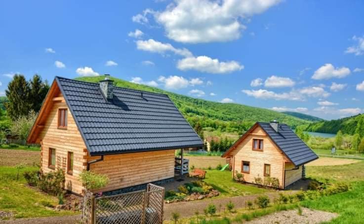 Domki Caloroczne Domkowstwo Bobrka Exterior photo