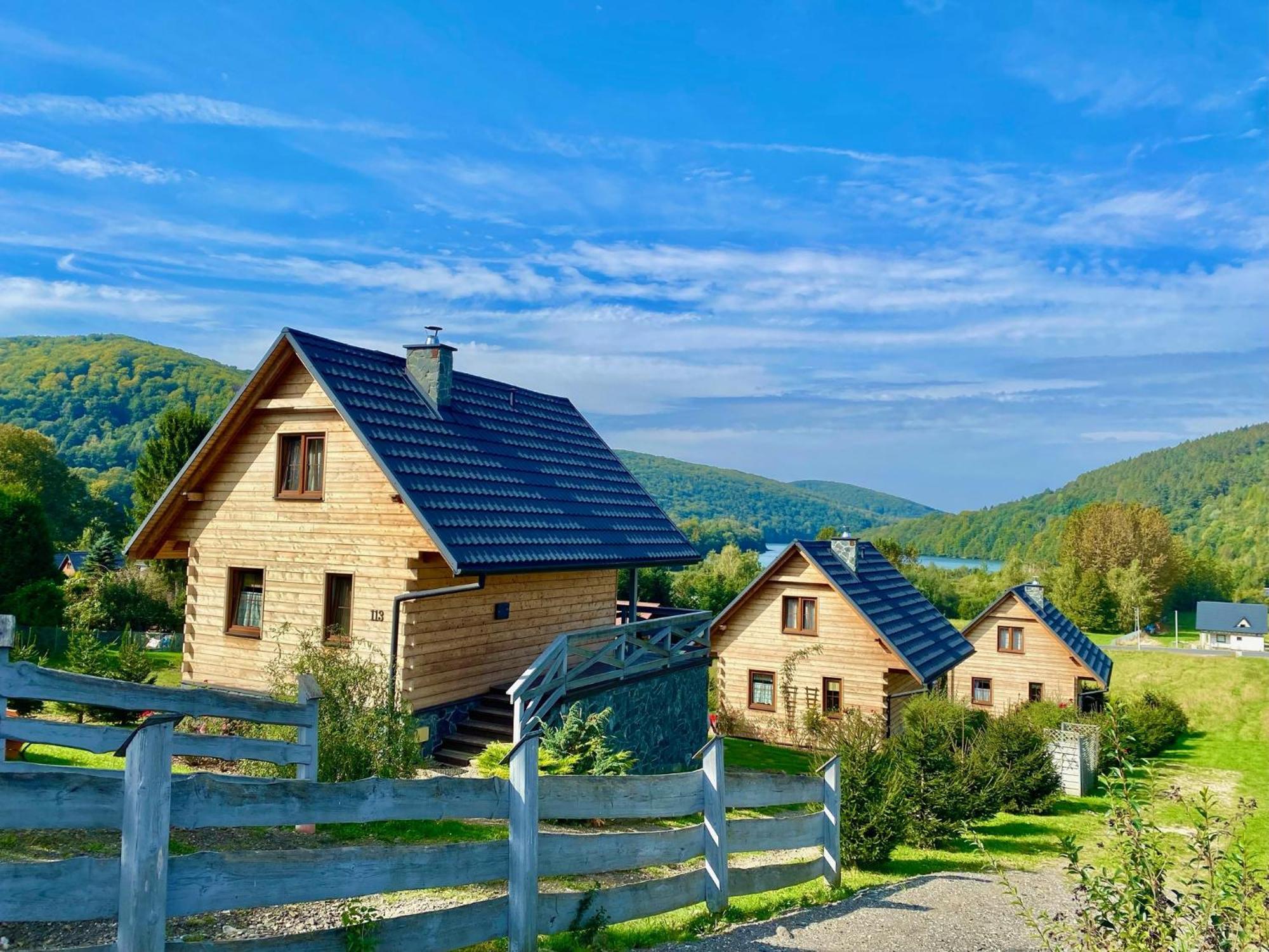 Domki Caloroczne Domkowstwo Bobrka Exterior photo